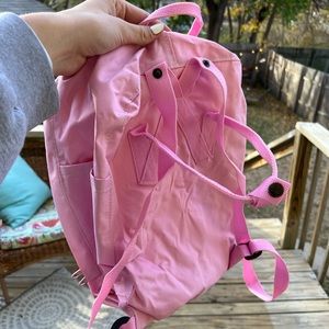 Regular size Fjallraven Kanken light pink backpack